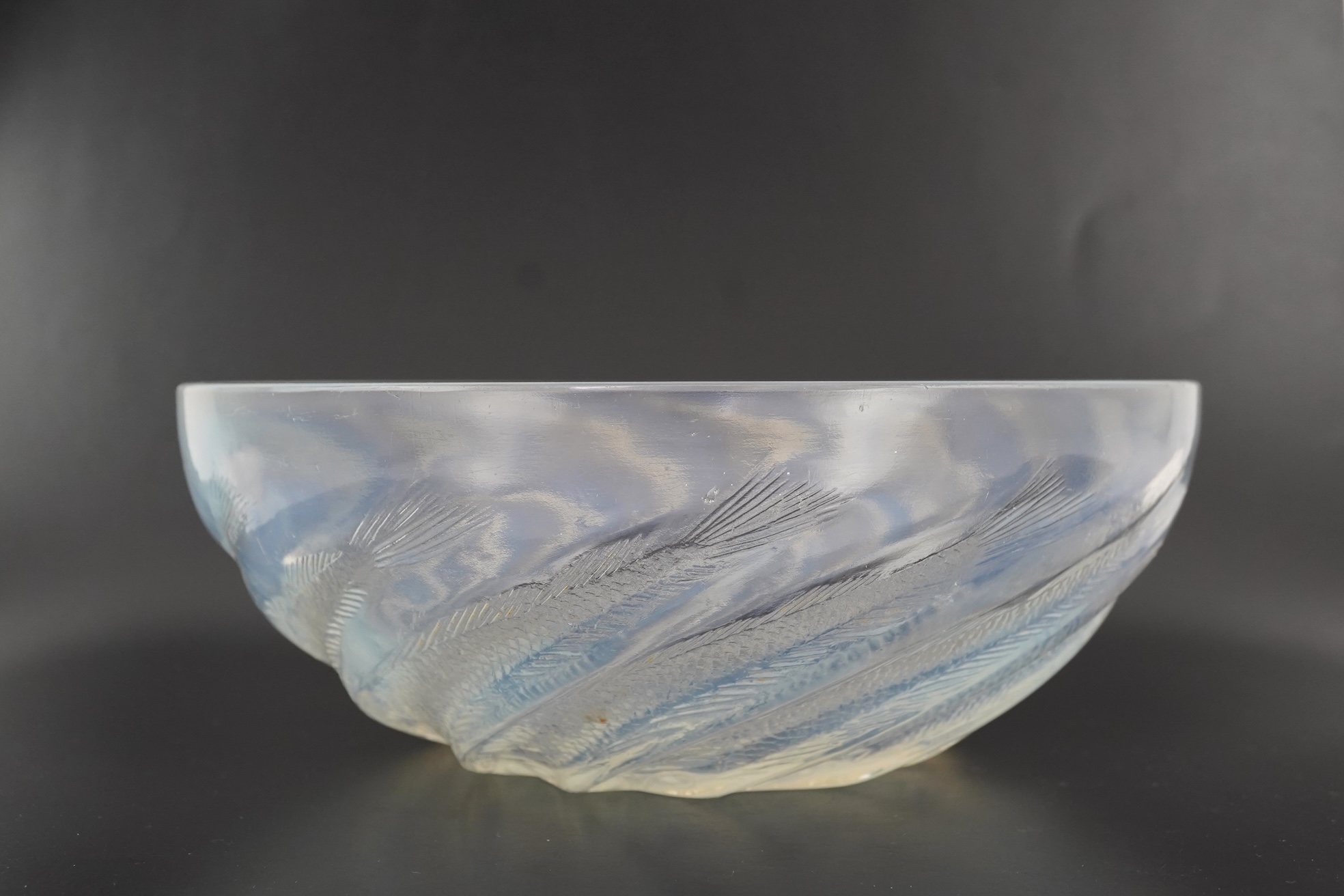René Lalique: A 'Poissons' opalescent glass bowl